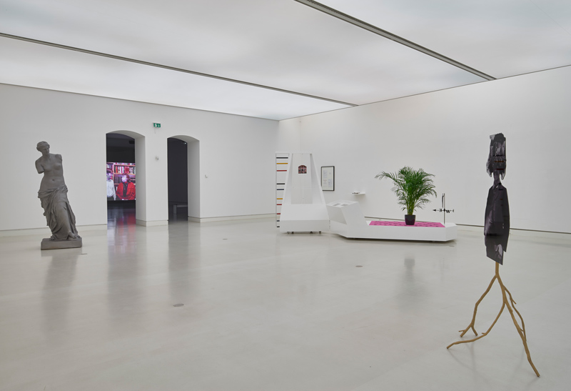 Installation view: Kris Martin: Mars, 2012; Goshka Macuga: Aby Warburg, 2014; Agnieszka Kurant: Phantom Estate, 2013