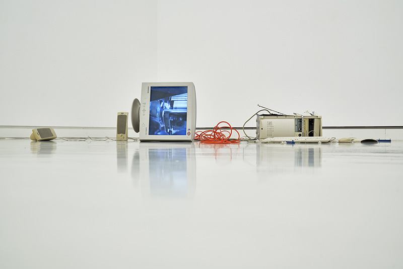 Installationsansicht: Eva und Franco Mattes: My Generation, 2010, Courtesy the Artists